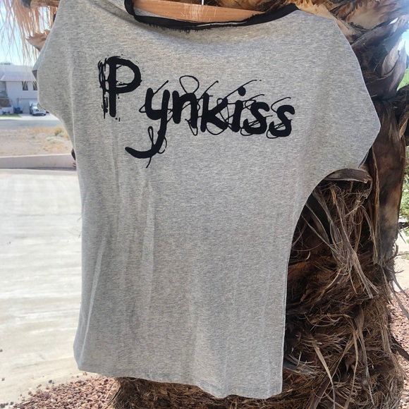 Hello Kitty top - Picture 2 of 3